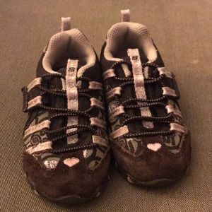 “The Incredible Elastika Sketchers!”